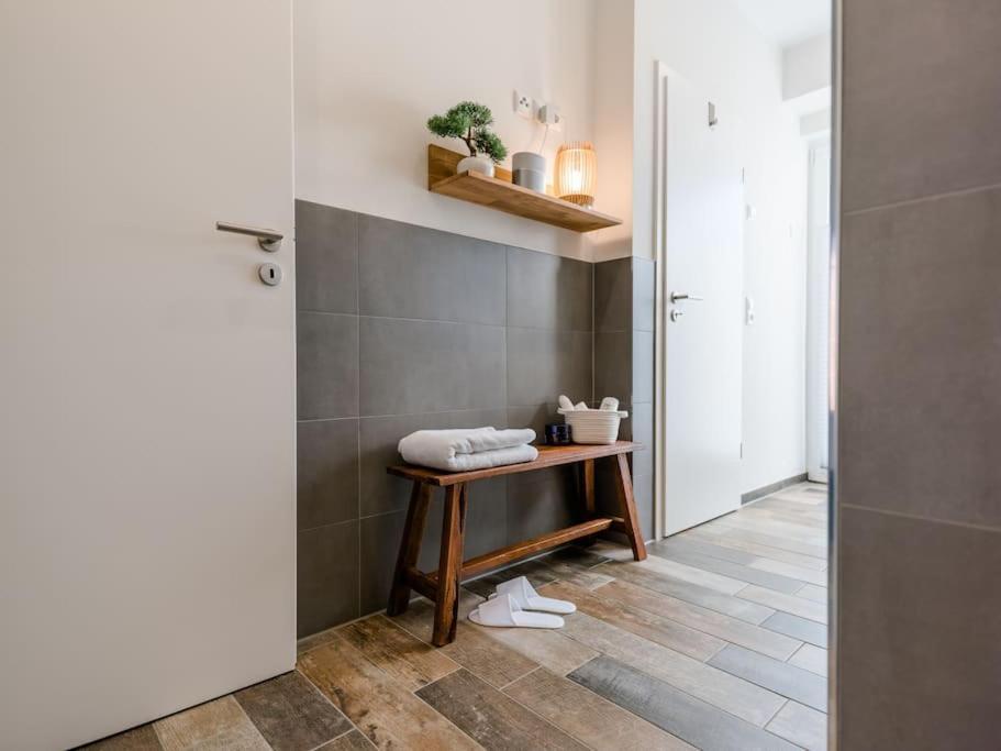 5 Sterne-Ferienhaus Eisvogel Am See Mit Sauna Und Kamin كراكو آم زيه المظهر الخارجي الصورة